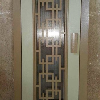 باب فورجيه حرف D 70 سم شمال دور ليفت
